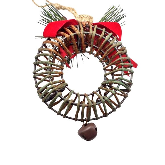 Vintage Large Rustic Woven Wreath Christmas Ornament Pine Cones & Bells 6" - Picture 4 of 6
